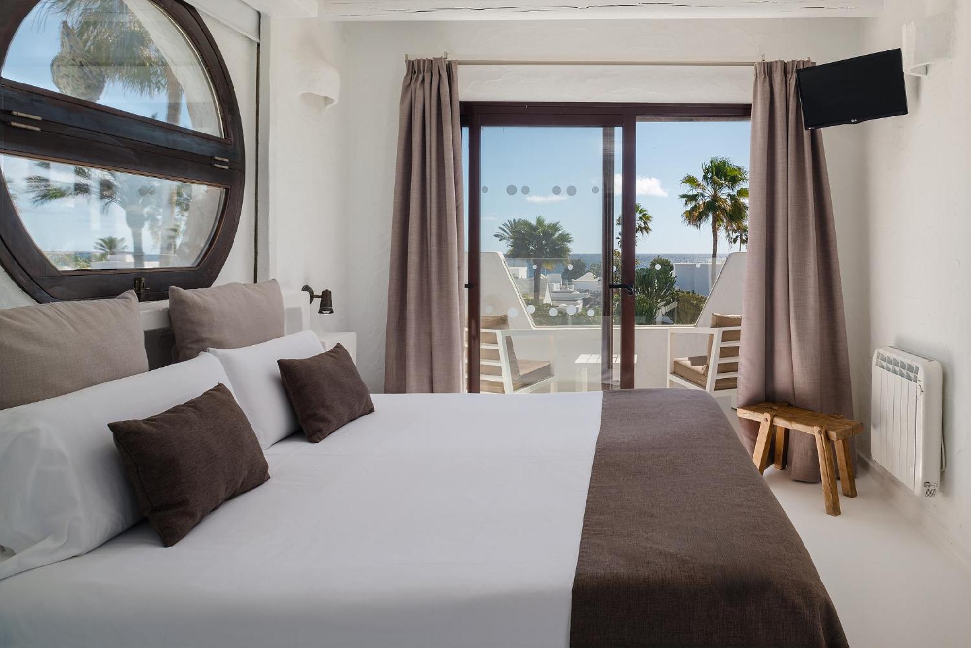Deluxe Three-Bedroom Villa