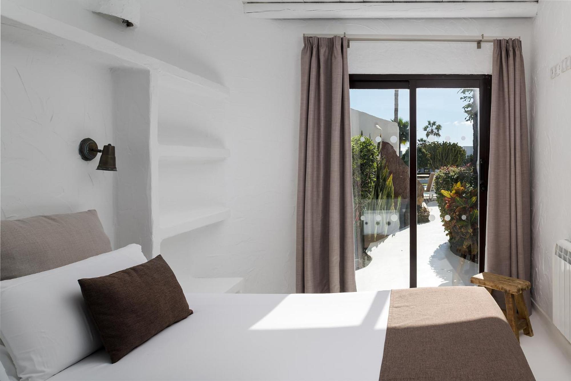 Deluxe Three-Bedroom Villa