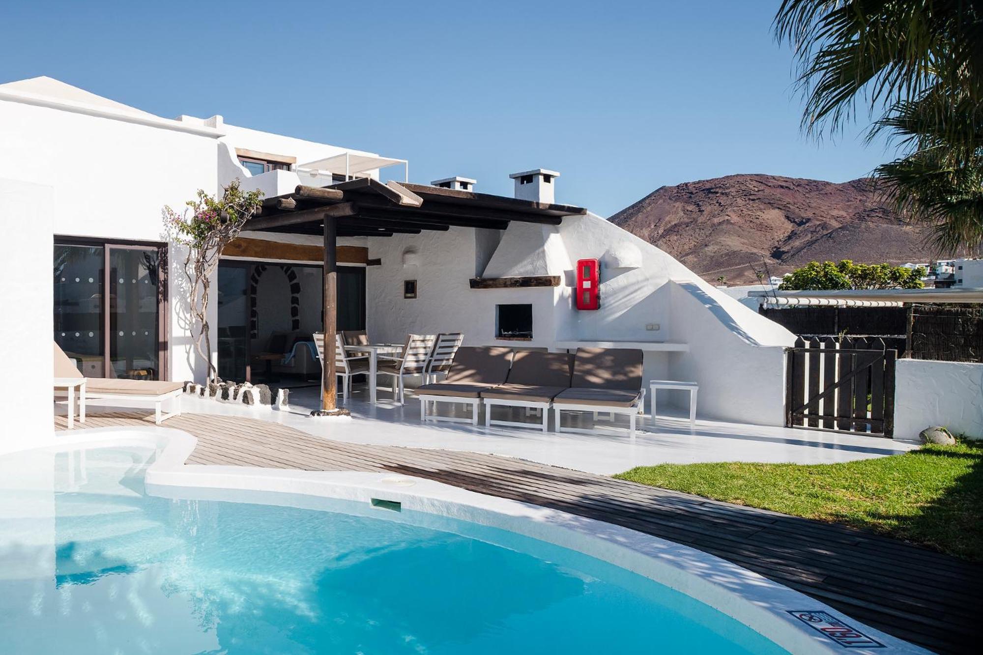 Deluxe Two-Bedroom Villa
