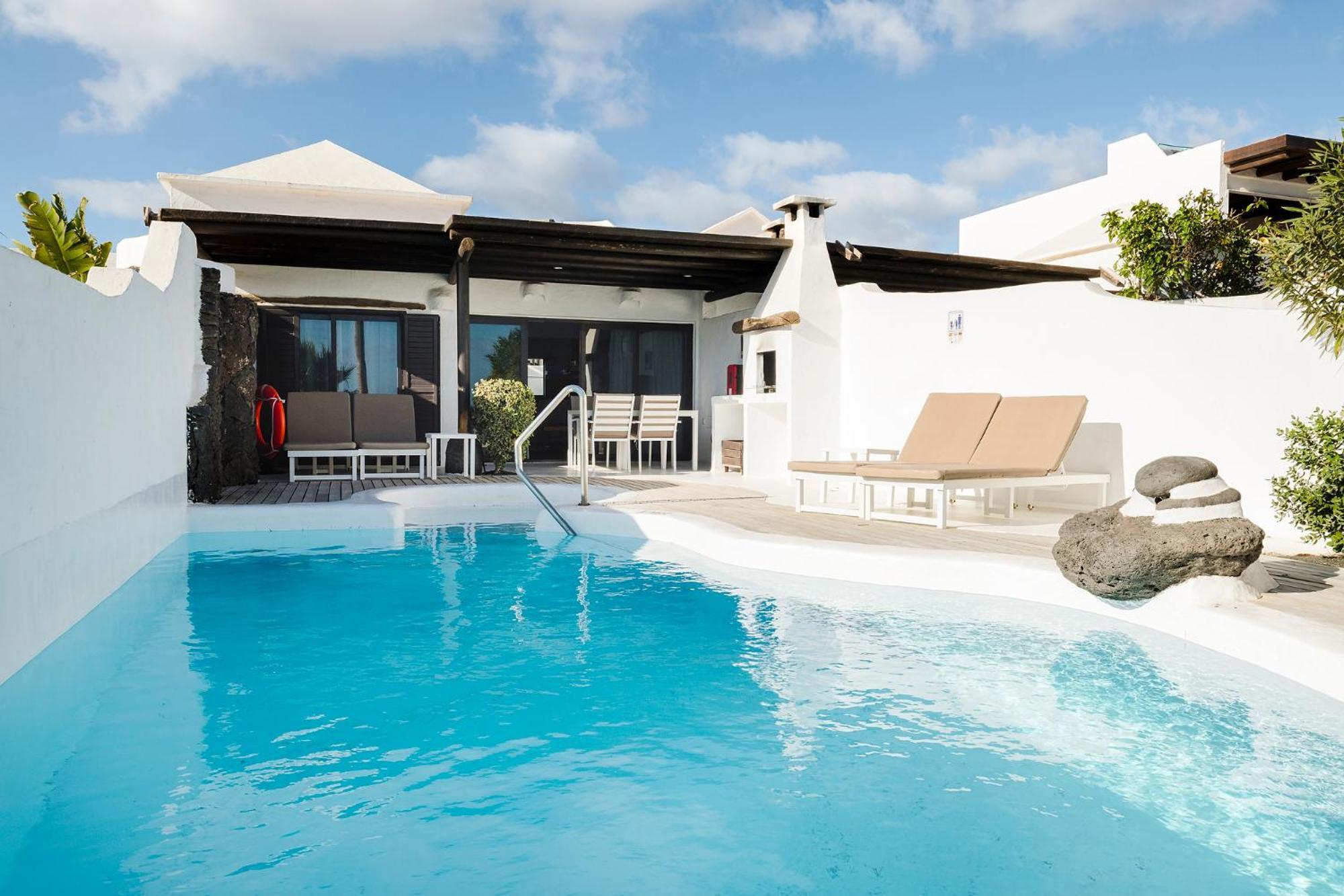 Two-Bedroom Villa Sea View Private Pool