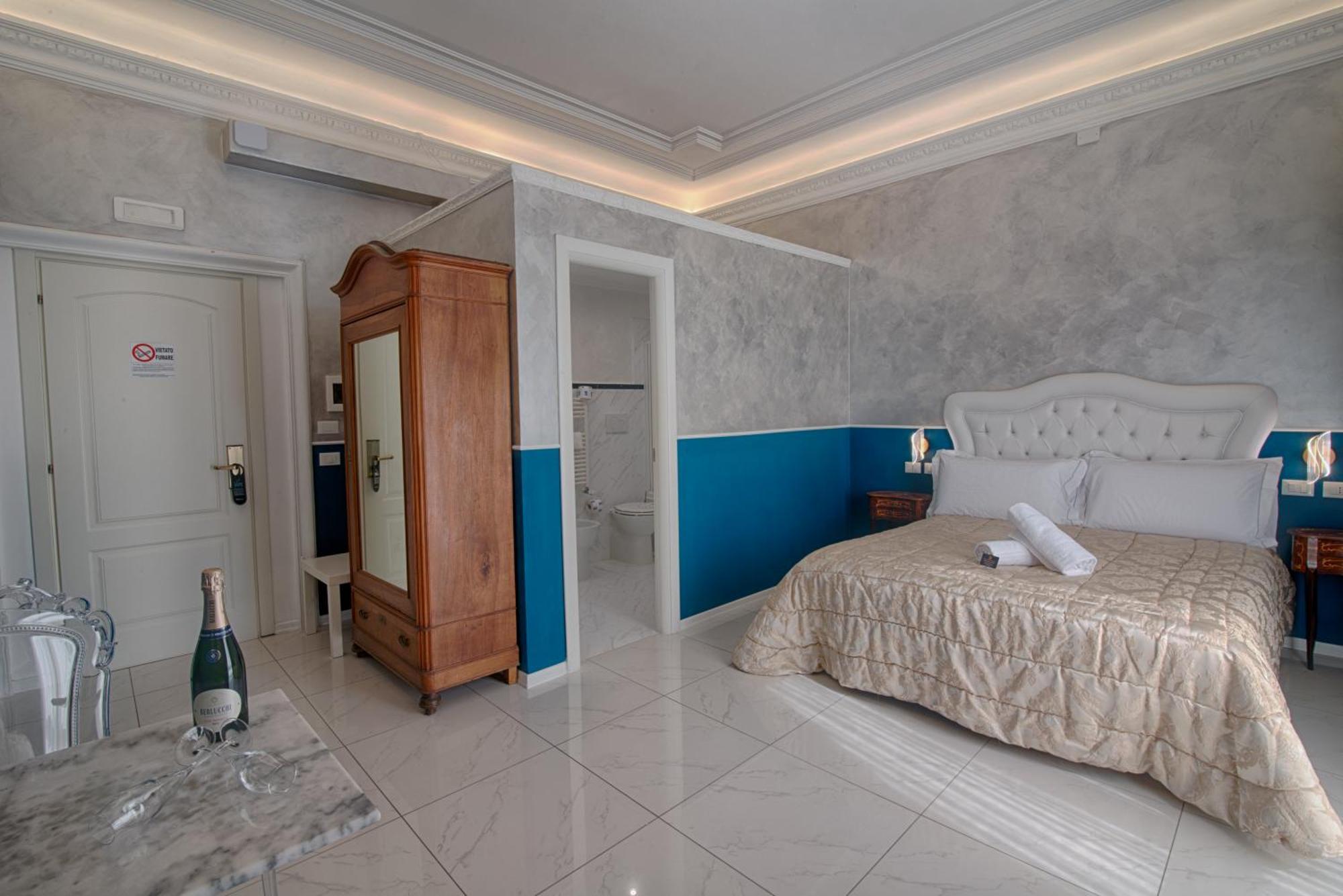 Large Double Room