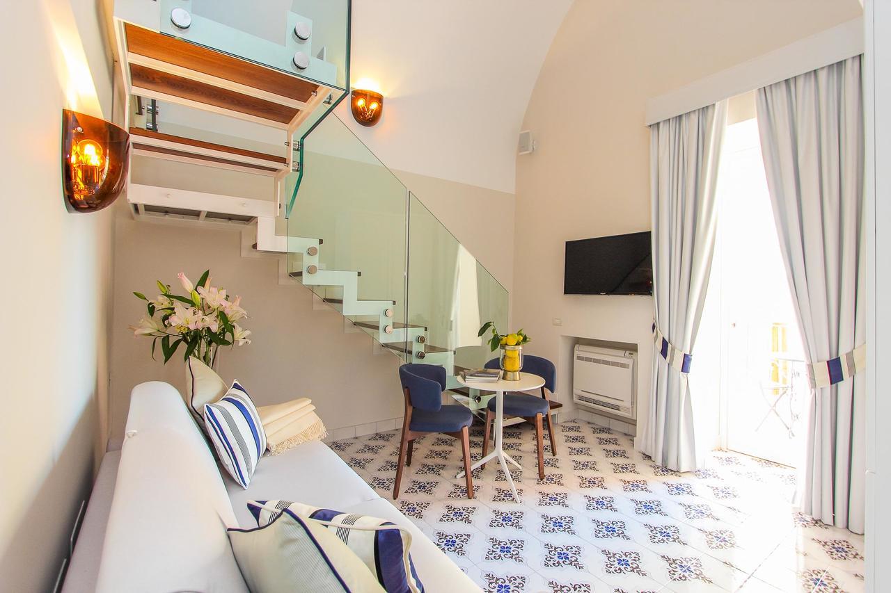 Double Room Split Level