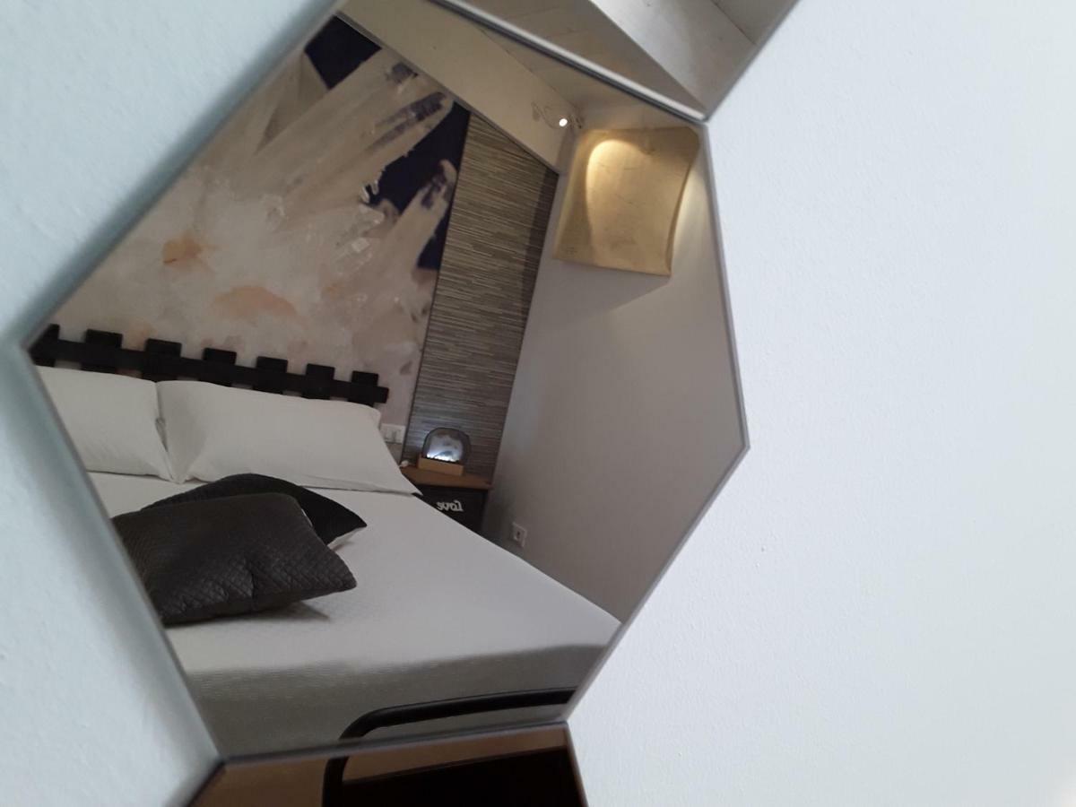 Camera Matrimoniale/Doppia con Letti Singoli con Bagno Privato