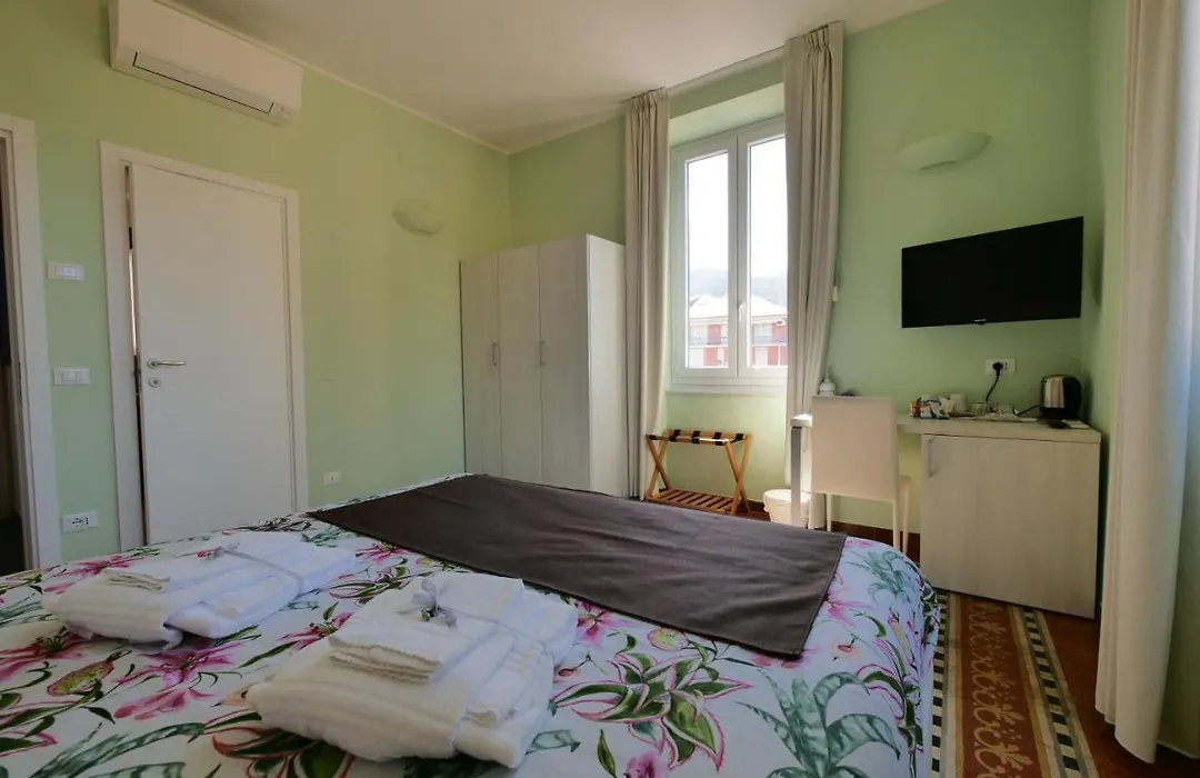 Amar-1