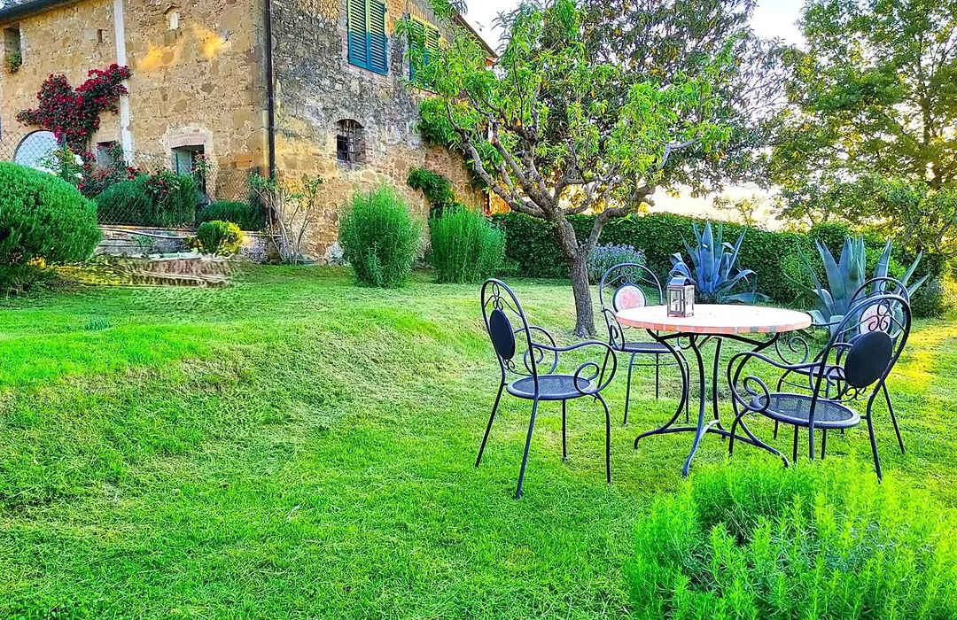 Agriturismo Borgo Villa Certano-1