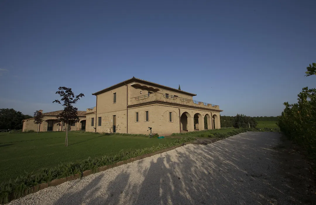 Agriturismo Poggio Al Tufo-1