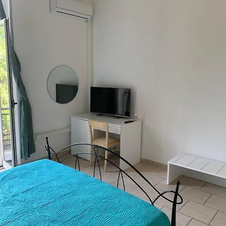 Garibaldi Rooms-2