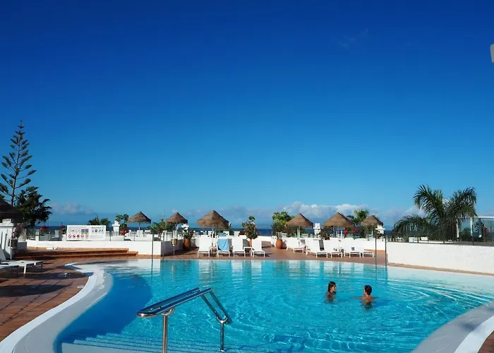 Resort: Flamingo Beach Mate