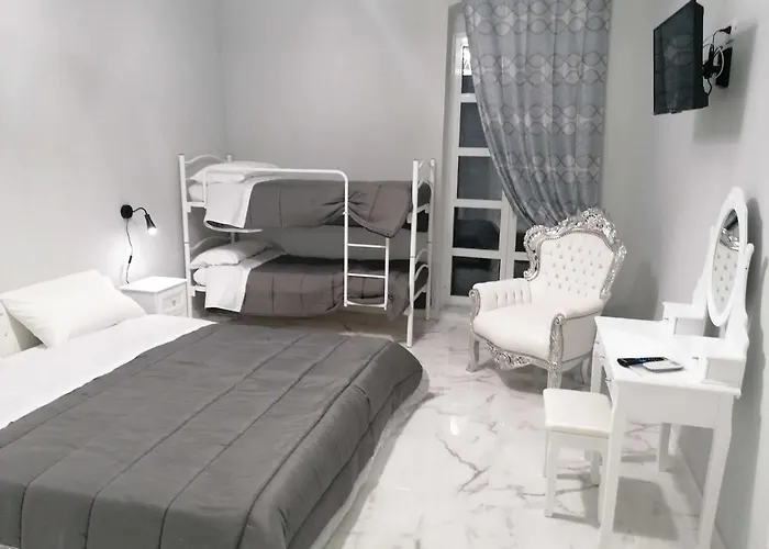 B&B White House