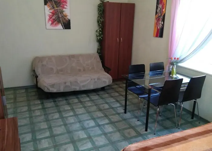 Quiet And Cozy Rooms In The Center Near The Old Town