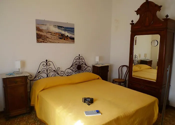 Sardegna, Torre Grande, La Camera Chiara Q2749