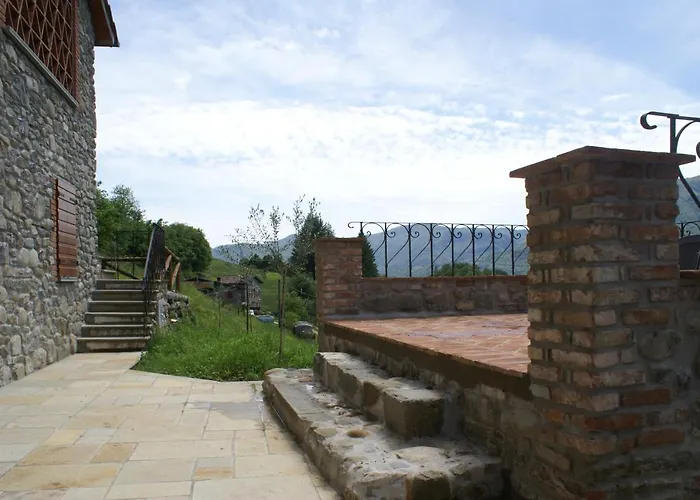Tramonto Casa Barga Toscana ristrutturata 2021