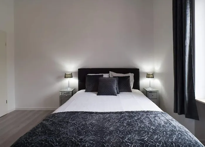 Executive Double Room With En-Suite City Centre In Guest House R1