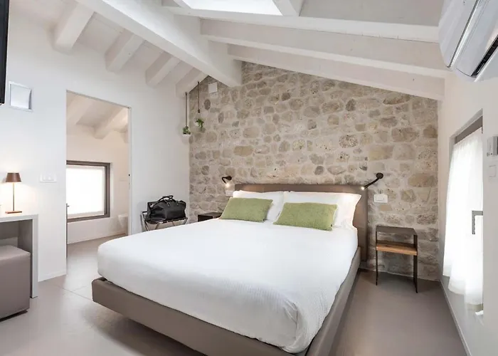 Portone180 Guest House