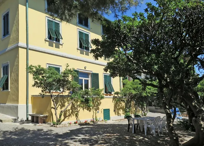 Villa Tamerici By Interhome