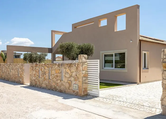 Villa Shamsi - Heated Pool And Beach At 70Mt