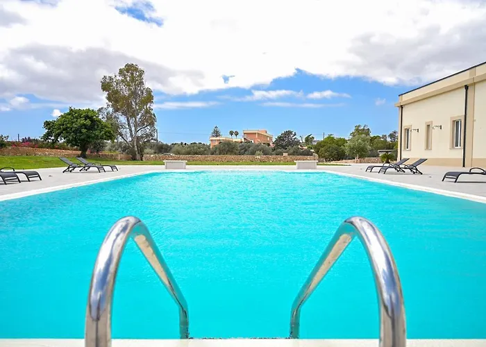 Dimora Savarino Marzamemi Suites With Pool