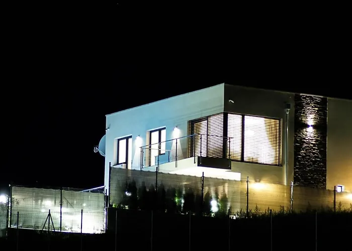 Elite House