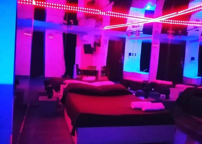 Diamond Rooms