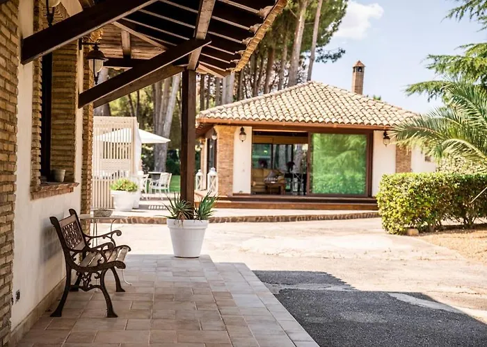 Villa Laoconte piscina, jacuzzi e biliardo