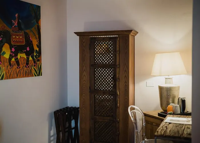 Moon'S Tower Charming Guest House