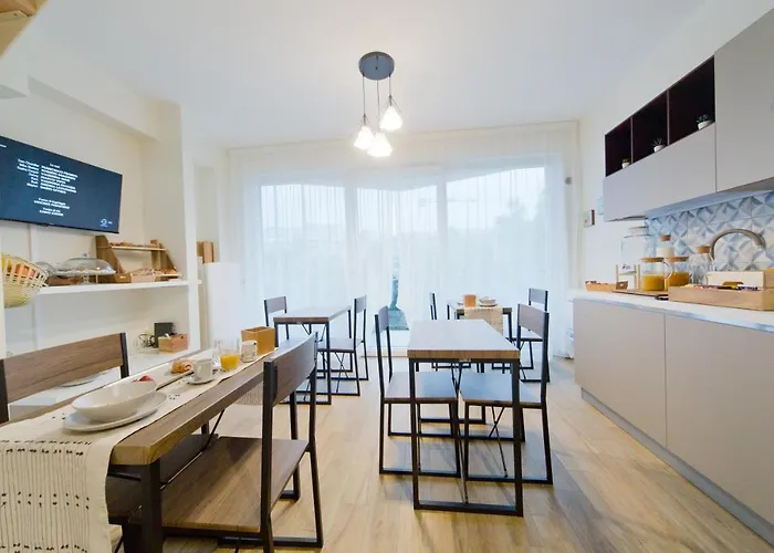 Slow Chic Apartment Beb Policlinico