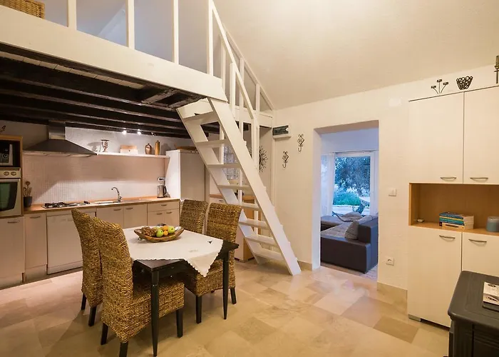 Holiday Home Zlatni San - Private Heated Pool