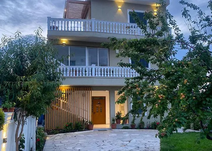 Villa Kanto (Holiday apartments&rooms)