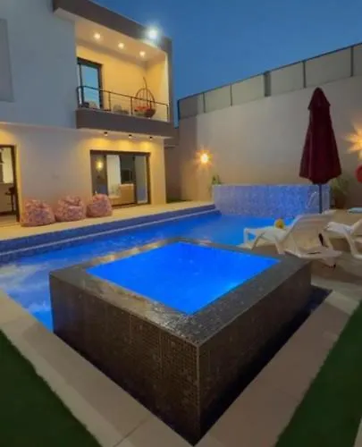 Celia Chalet