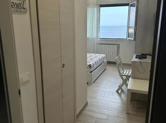 Camere private vista Faraglioni - Aci Trezza