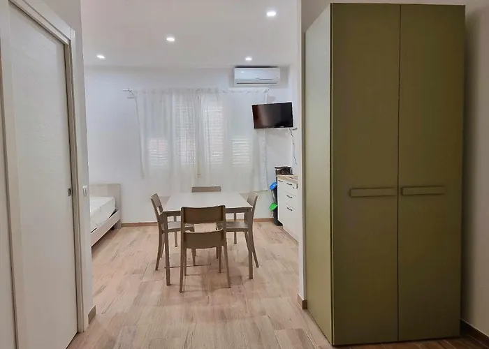 La casa di Enzo 30 mt dal mare