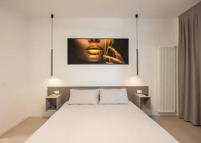 Luxury Station Suite
