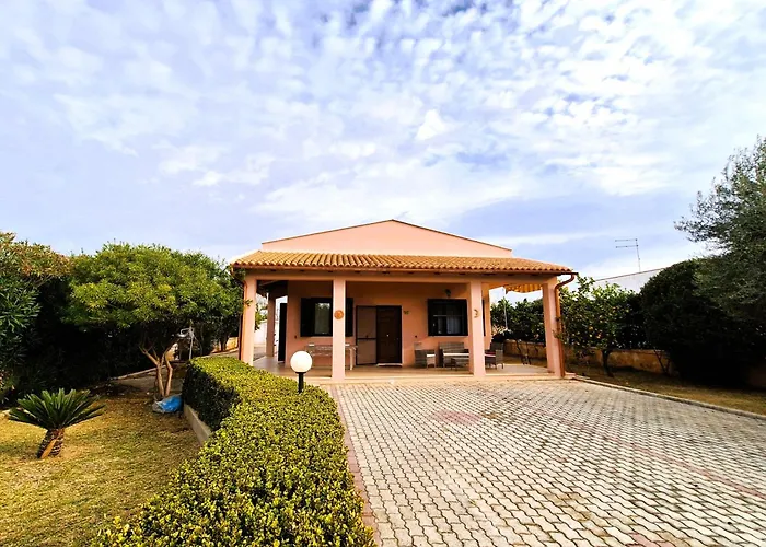 Villa del Mandorlo