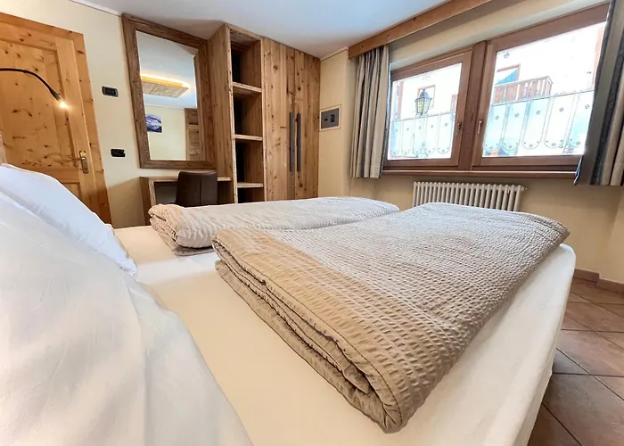 Chalet Nano