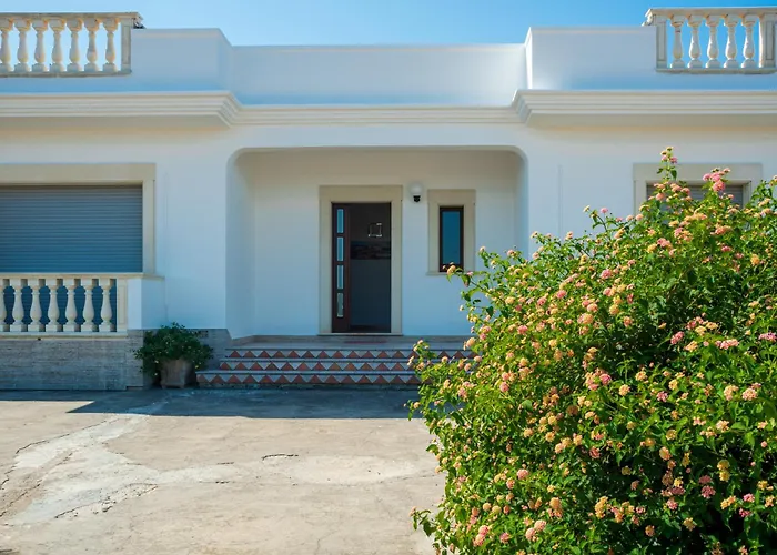 Mirella Guest Rooms