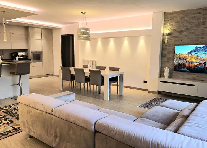 Beautiful Villa With Private Lawn, Pool And Luxury Spa By Vacavilla