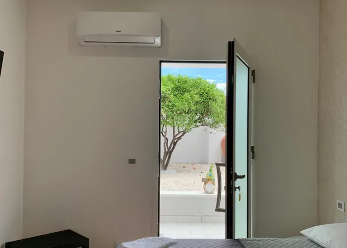 Zulie Rooms