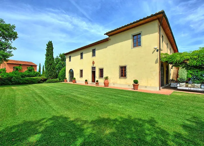 Villa Marliana by PosarelliVillas