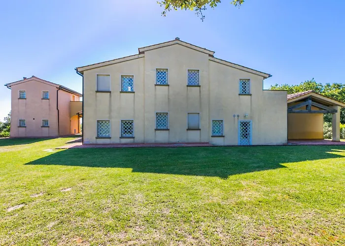 Villa Poggio Al Pruno By Interhome