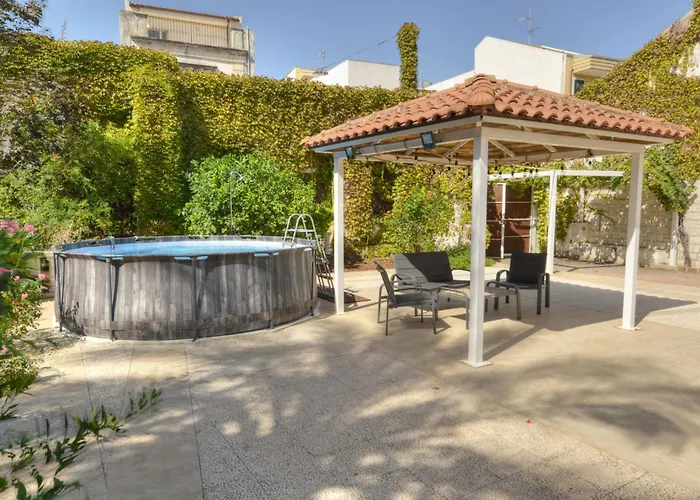 Villa Giardino delle Meraviglie by Interhome