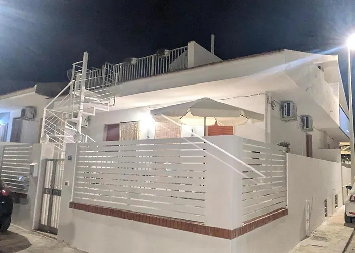 Casa vacanze Gianni&Lory a 2 Passi dalla Pista Ciclabile di Marina di Ragusa
