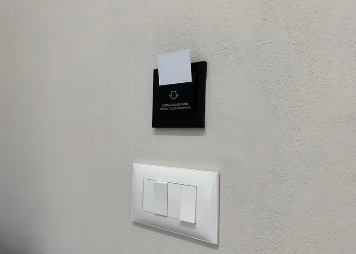 Aloju Rooms