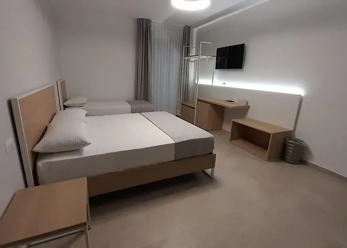 Ferrari Rooms & Apartments