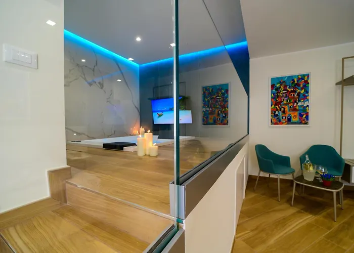 Maqueda - Room & Suite