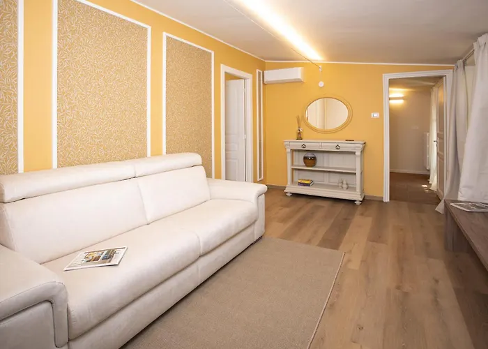 Palazzo Ratti Boutique Rooms