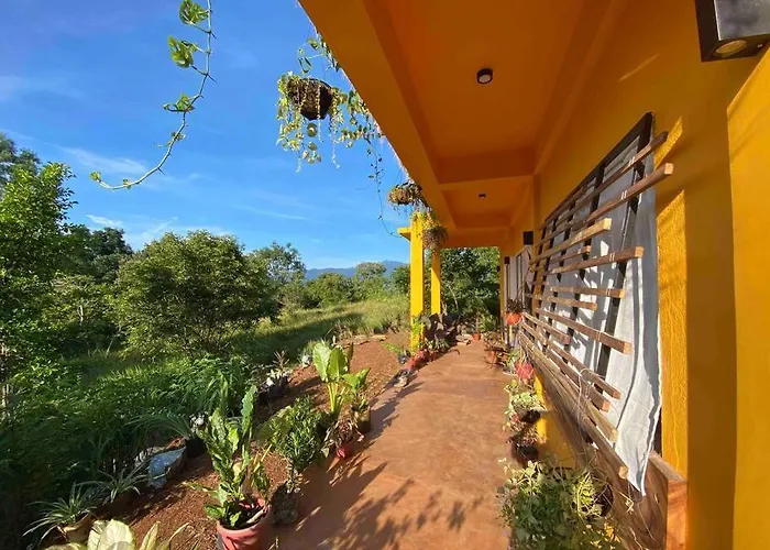 Butanding Barrio Villa