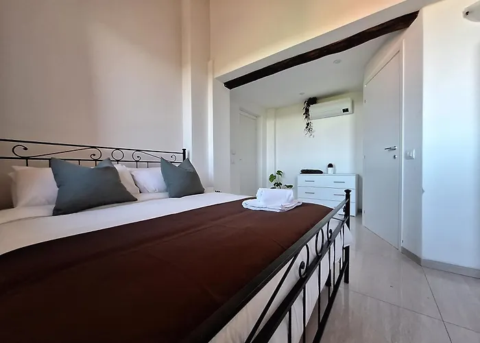 San Vincenzo Rooms