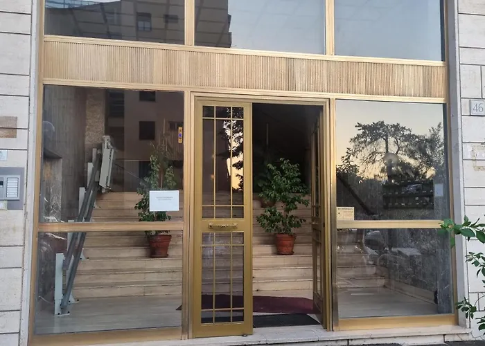 Bam Bam Tiburtina Guesthouse