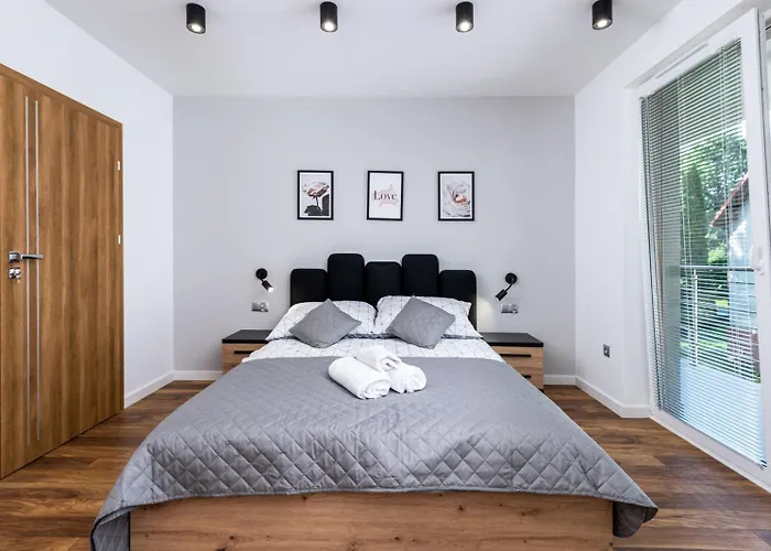 Prestigious Residence With Garden, Garage, And Elegant Rooms