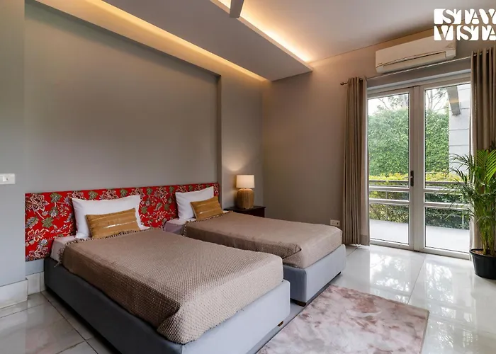 Stayvista At Bloomsbury Estate With Pool & Alfresco Dining